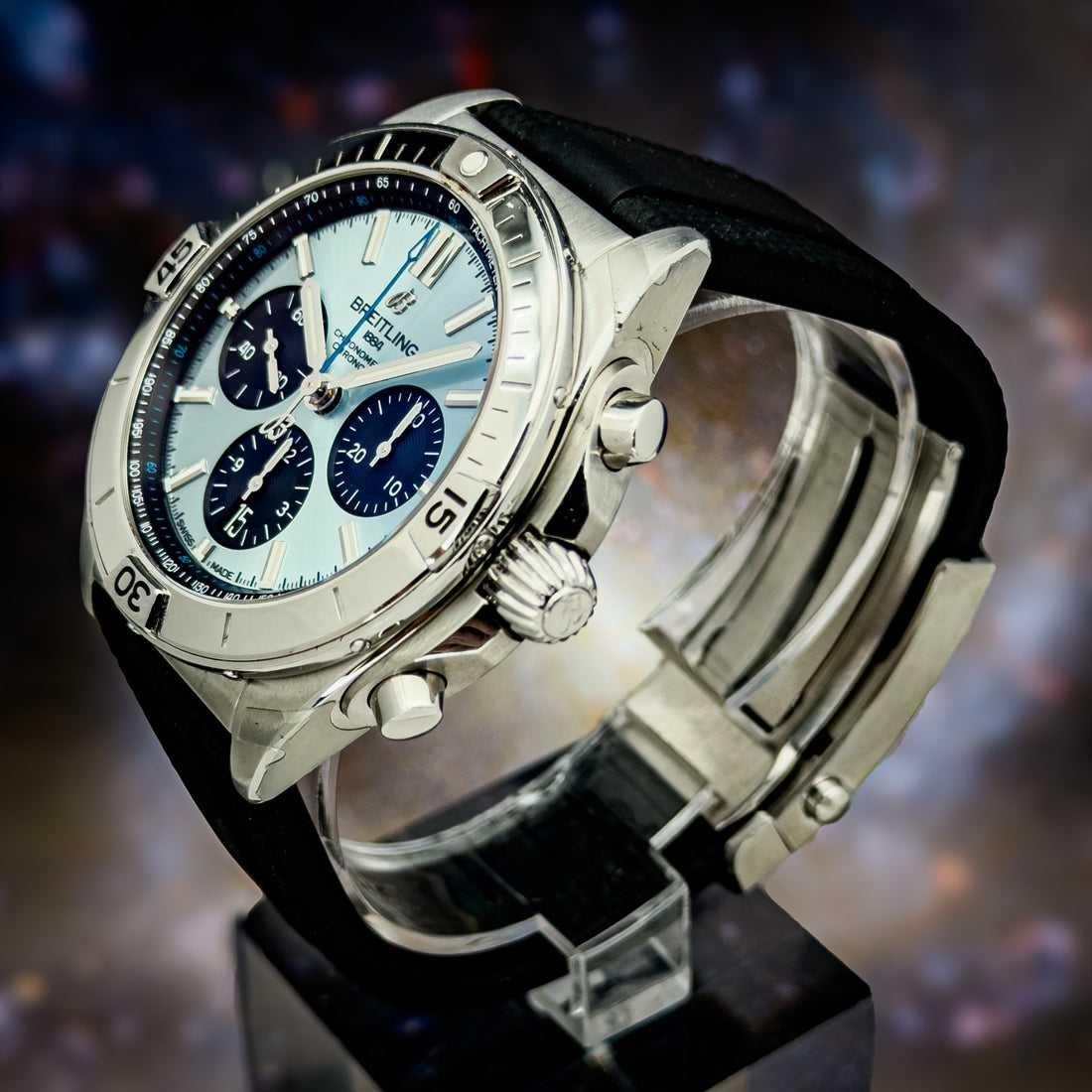 Breitling Chronomat B01 42 Stainless Steel / Platinum / Ice Blue