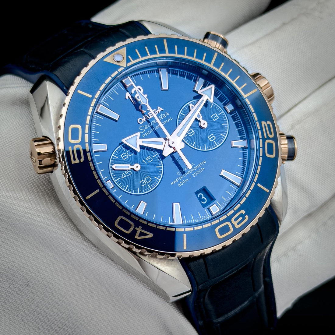Omega Seamaster 600M Planet Ocean Chronograph - Blue/Sedna Gold (215.23.46.51.03.001)